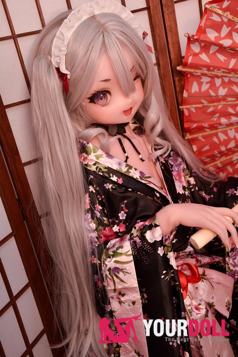 BONECA HANA